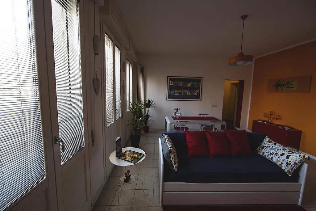 Color House Apartment Bologna