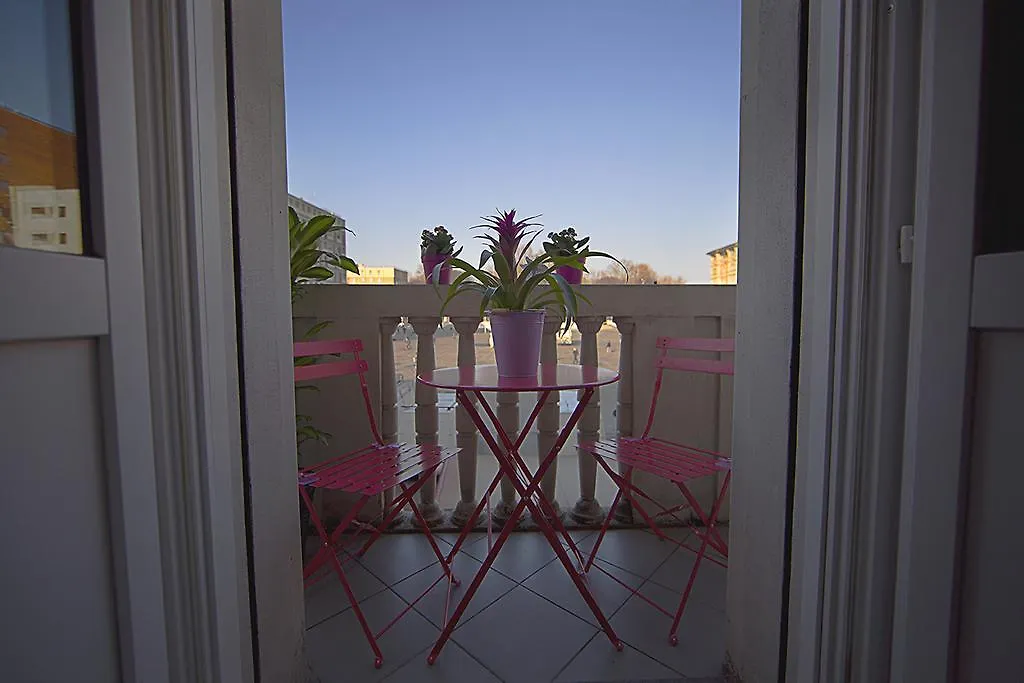 Color House Apartment Bologna Italy